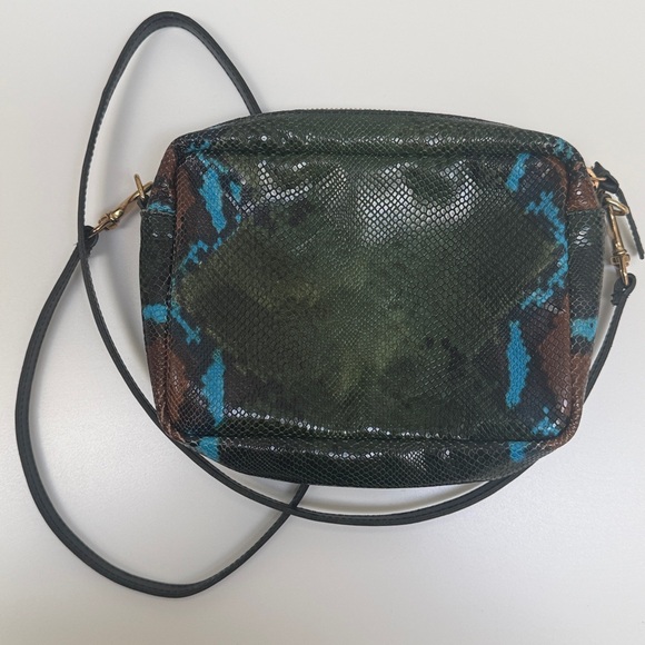 Clare V. Vivier Midi Sac in evergreen snake stripes - Picture 12 of 13